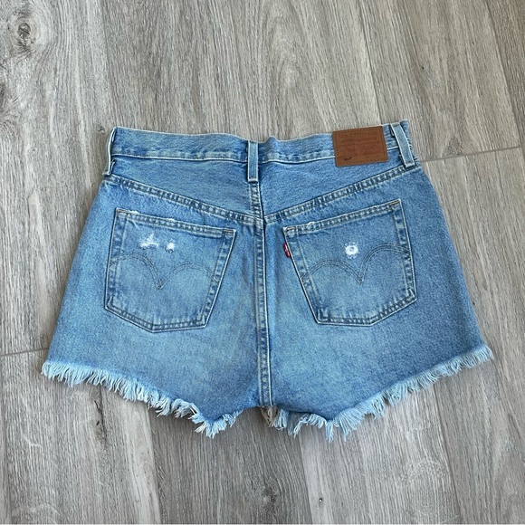 Levi Jean shorts - Picture 3 of 10